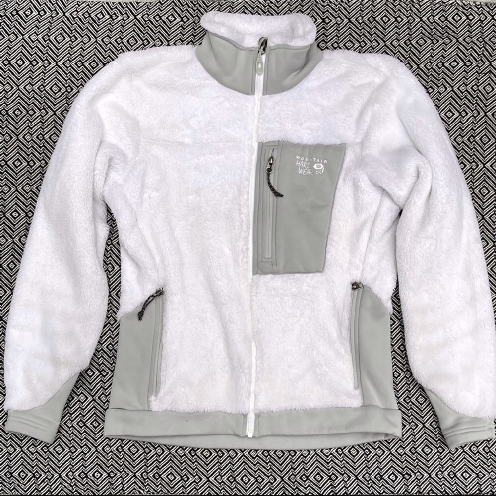 Mountain Hardwear Polartec Fleece Jacket. White/Gray, size Medium